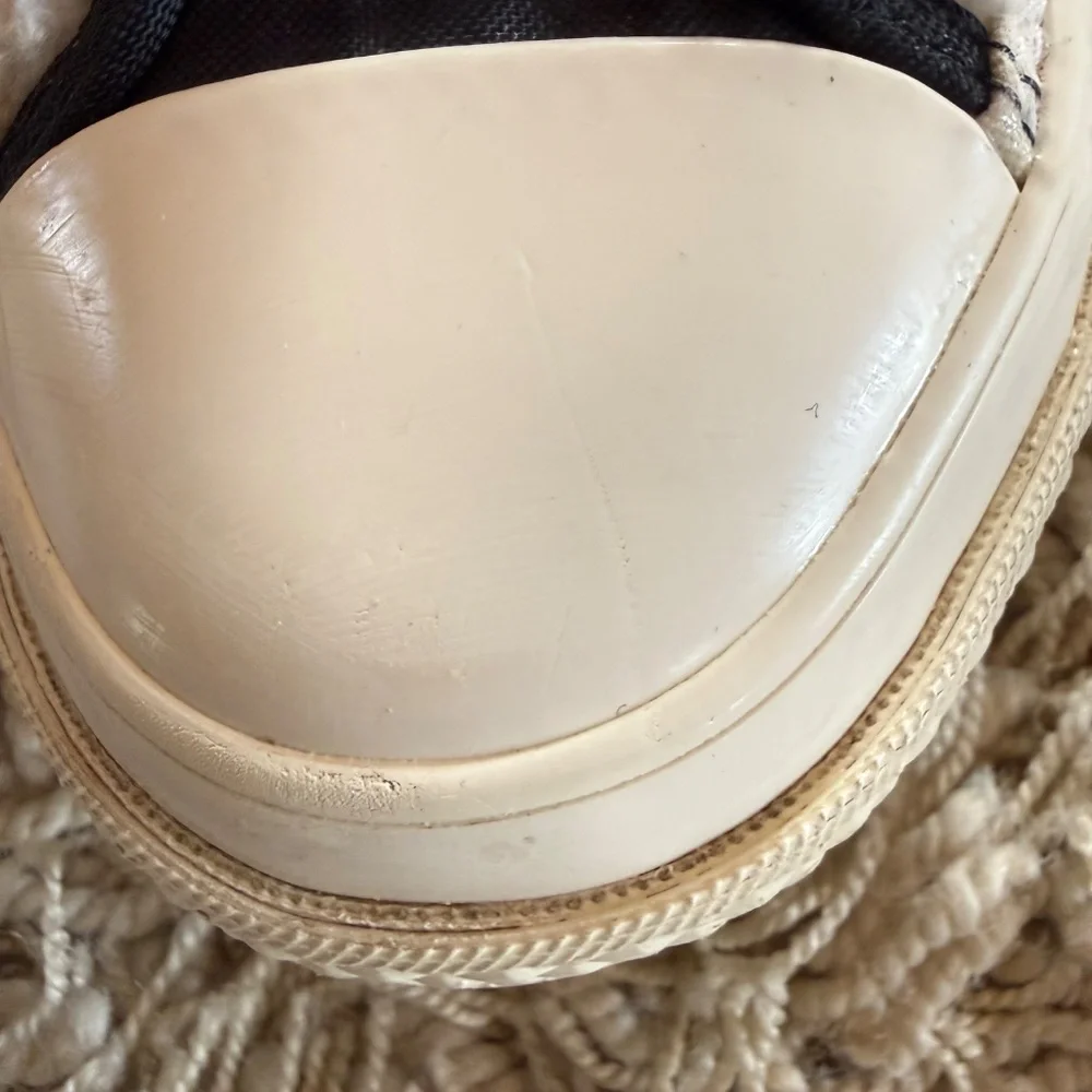 Converse Chuck Taylor All Star Chuck 70 Sherpa Egret High Top Sneakers Sz 8M/10W - Picture 7 of 9